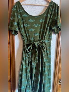 Olive Green Tie-Waist Maxi Dress with Mint Cloud Print